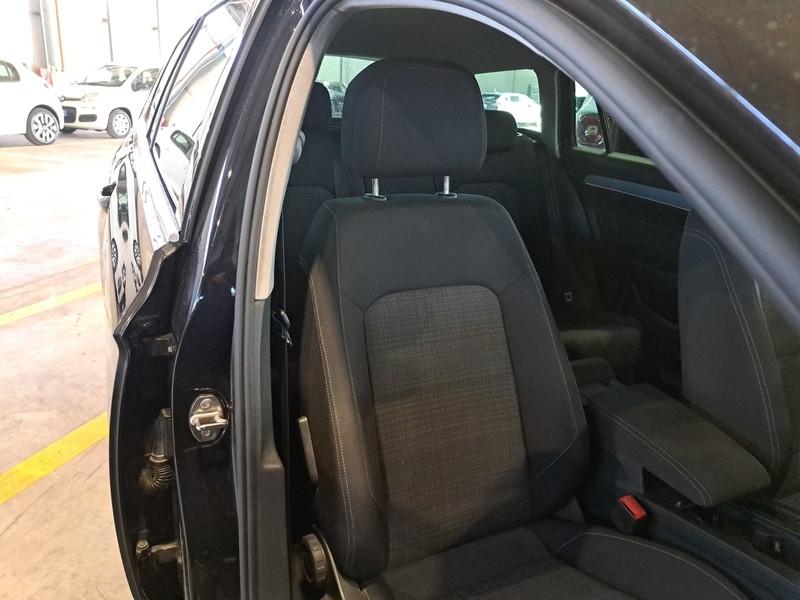 VOLKSWAGEN PASSAT VARIANT 2.0 TDI SCR EVO 90kW Business DSG