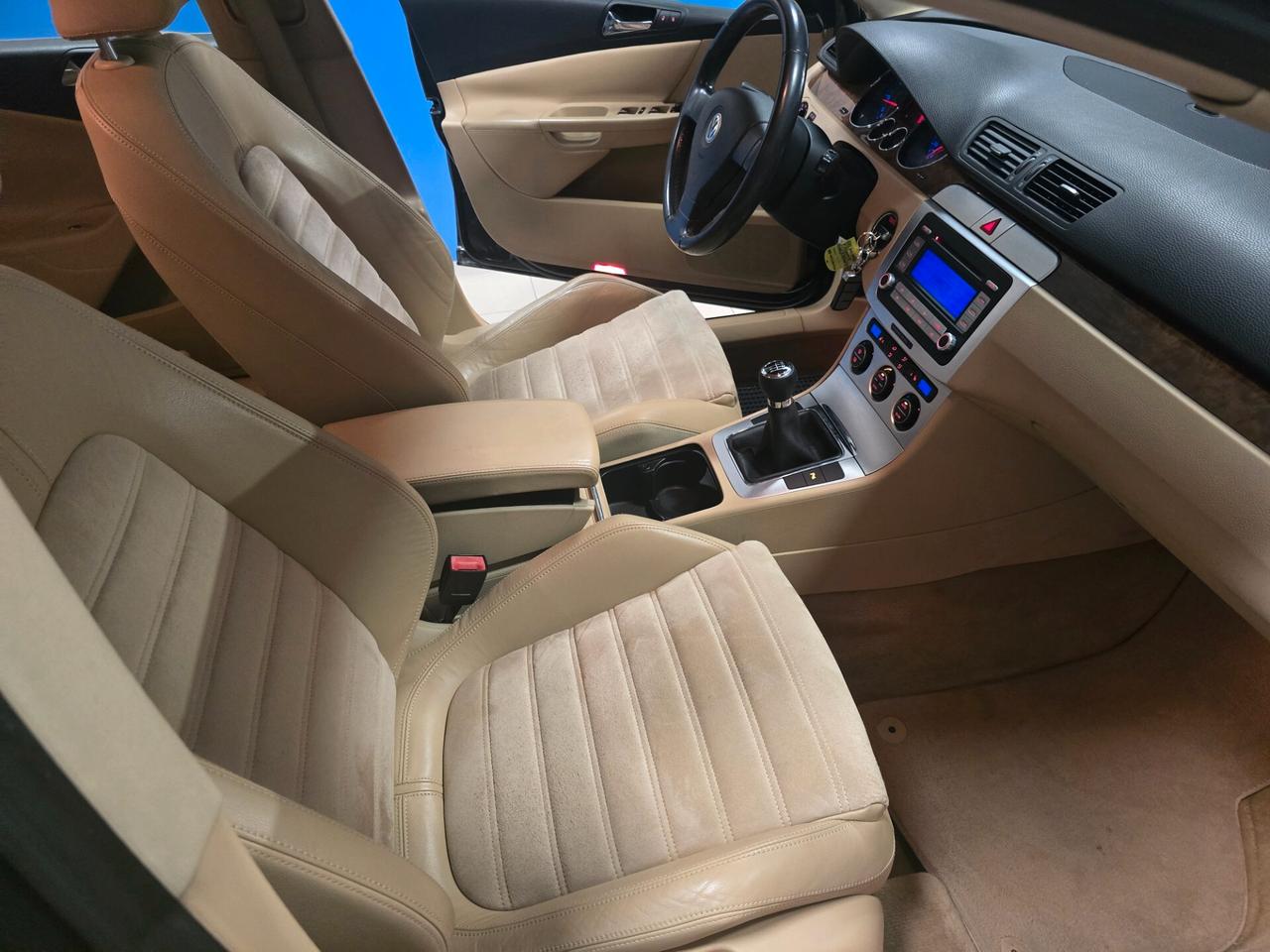 Volkswagen Passat 2.0 TDI DPF Var. Highline