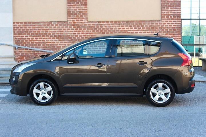 Peugeot 3008 1.6 HDi 110CV cambio robotizzato Tecno UNICA UTILIZZATRICE COME DA FOTO STUPENDA