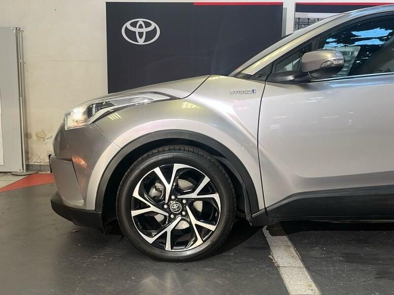 Toyota C-HR C-HR 1.8 Hybrid E-CVT Dynamic