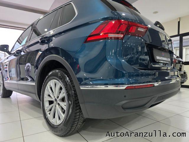 VOLKSWAGEN Tiguan 2.0 TDI 150CV SCR DSG Life Navi - Fari Led