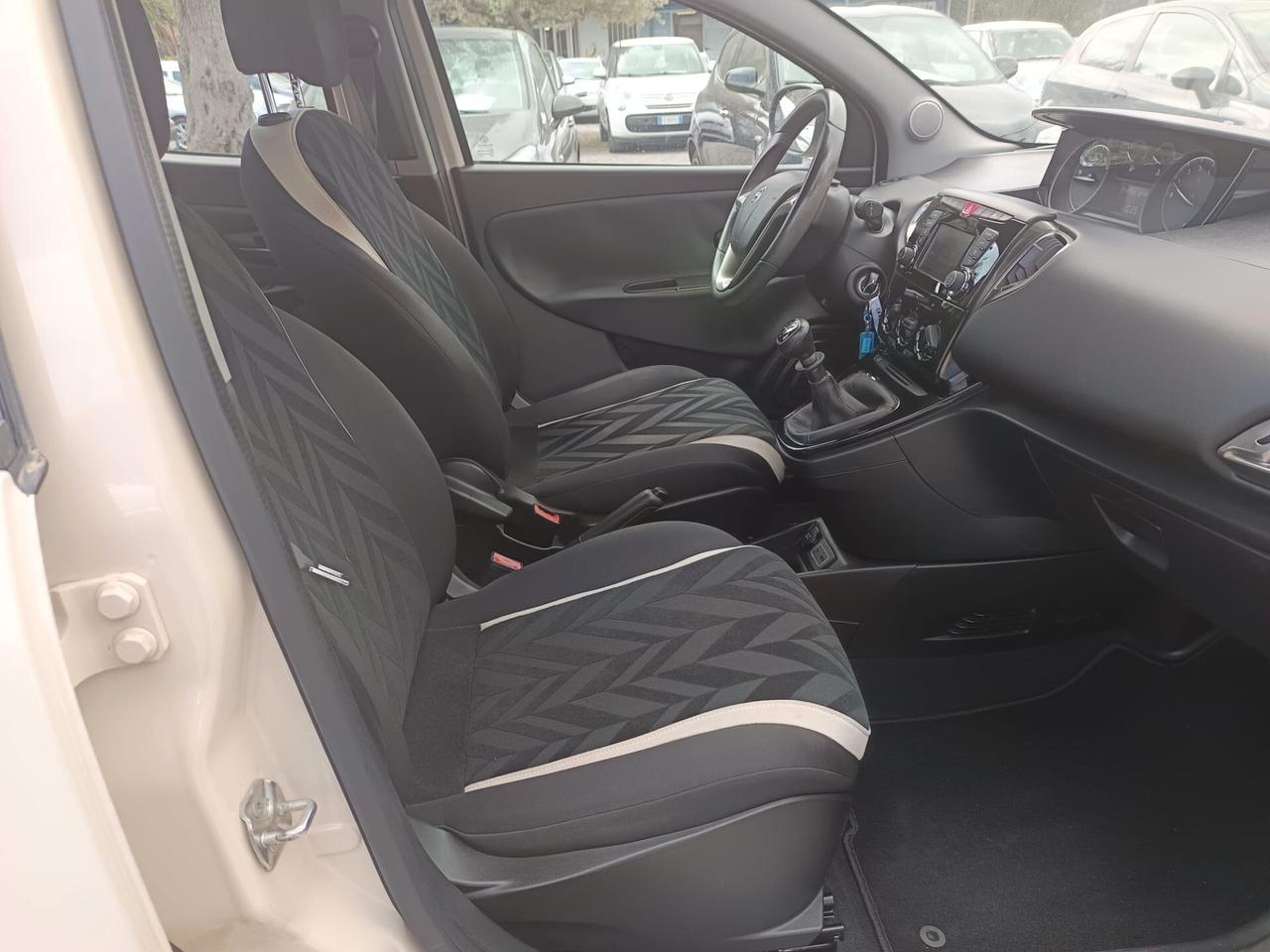 Lancia Ypsilon 2016 - 1.2 BENZINA LB AUTOMOBILI