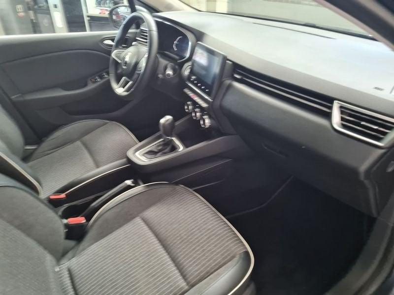 Renault Clio 1.6 Hybrid E-TECH 140cv INTENS