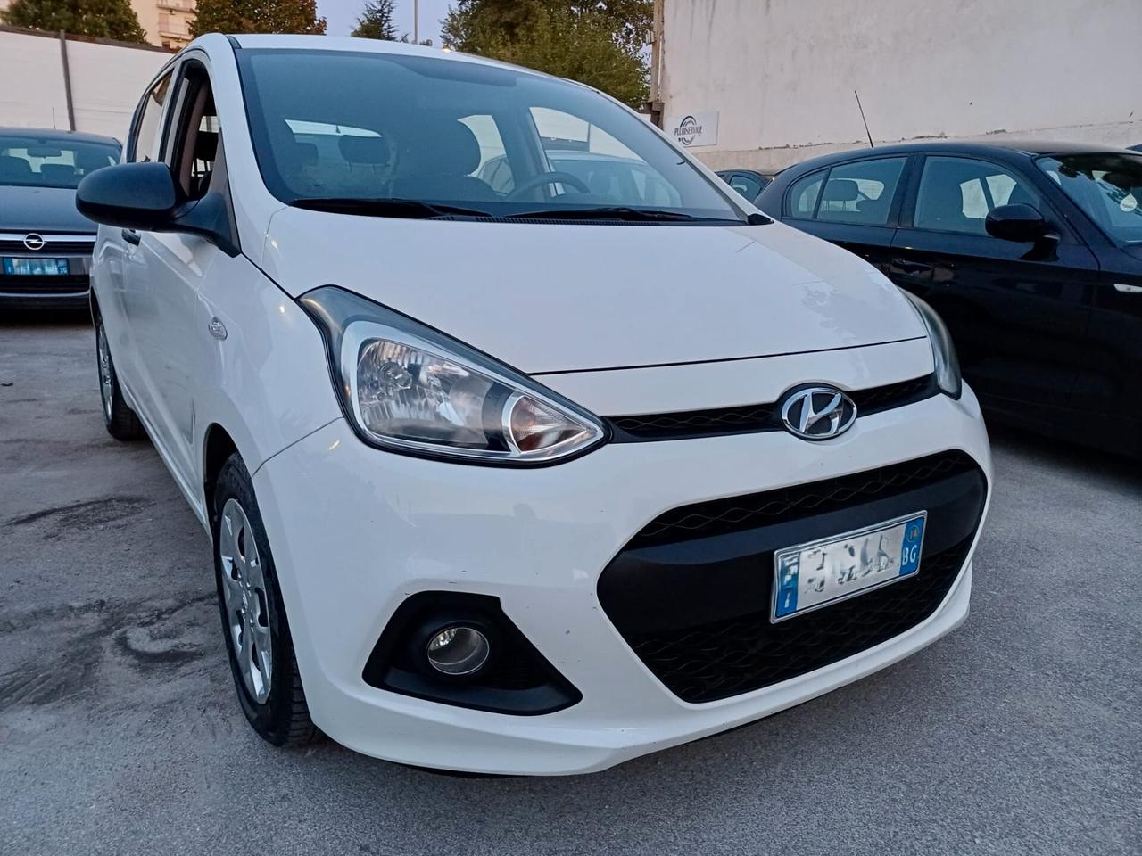 Hyundai i10 GPL DI SERIE PARI AL NUOVO - 2015