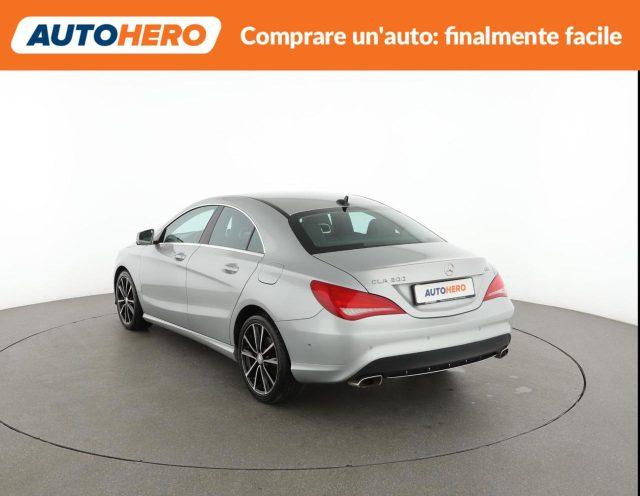MERCEDES-BENZ CLA 200 d Automatic Sport