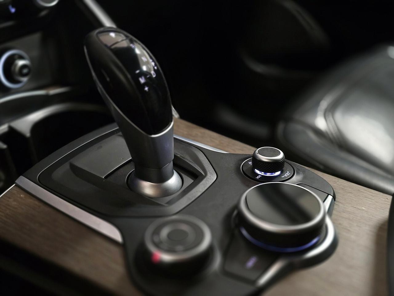 Alfa Romeo Stelvio 2.0 TURBO 280 CV AT8 Q4 ROSSO ALFA_SOLO 74MILA KM!