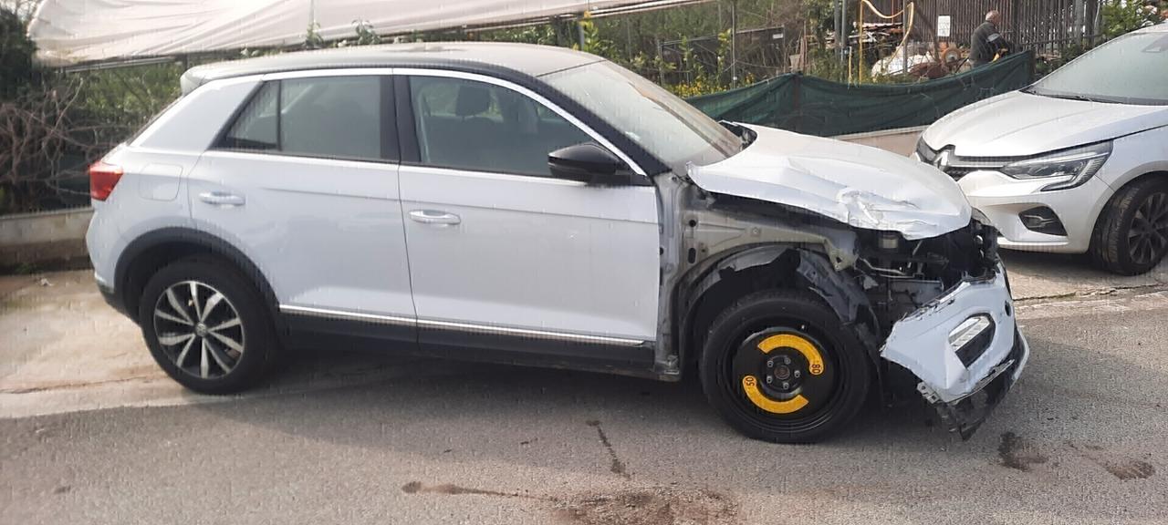 Volkswagen T-Roc cc15 150cv benzina anno 2018