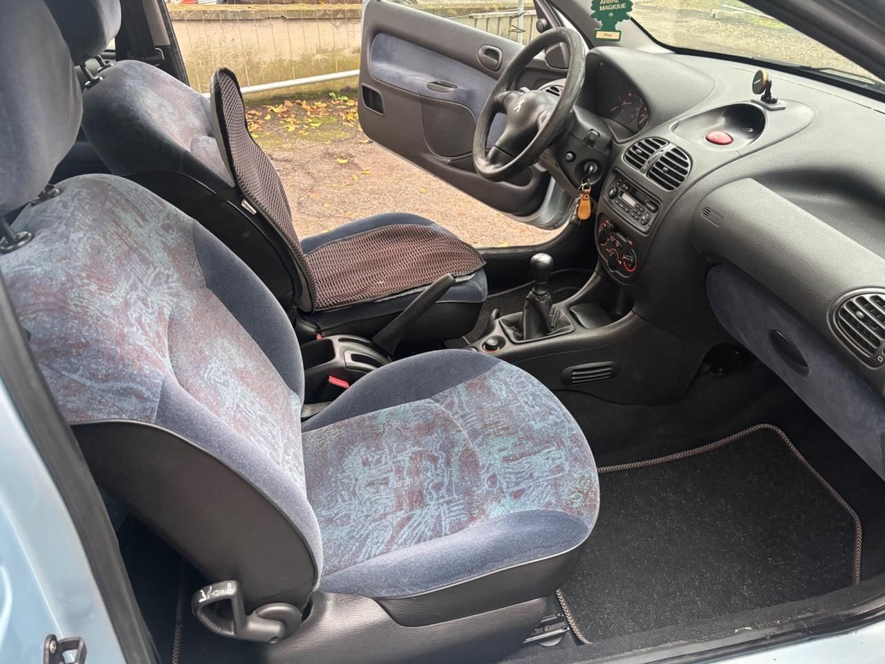 Peugeot 206 1.4 3p. XT