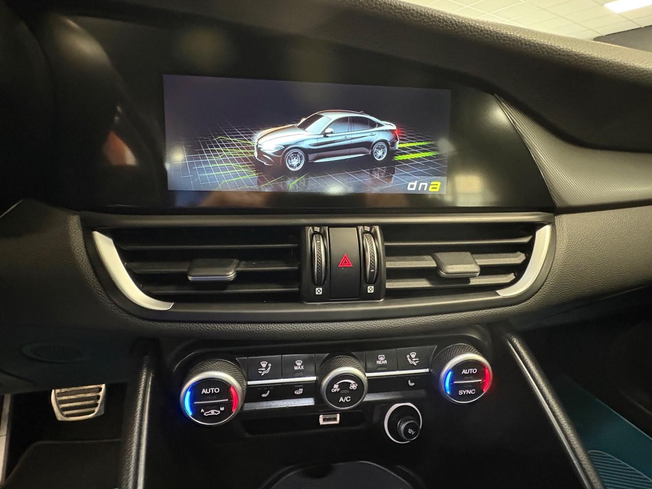 Alfa Romeo Giulia 2.0 280CV AWD Q4 VELOCE