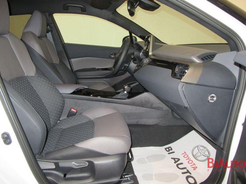 Toyota C-HR 2.0 Hybrid E-CVT Lounge