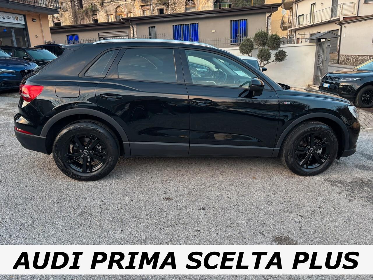 Audi Q3 35 TDI quattro S tronic line edition MY 22 KM 98.000 -BLACK