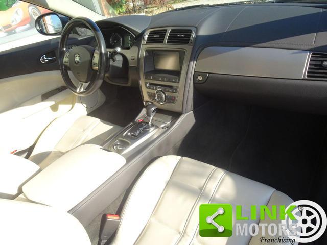 JAGUAR XK 4.2 V8 Coupé