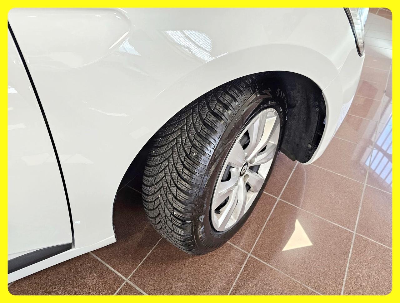 Renault New Clio 1.5 Blue dCi 85 CV Business In Garanzia 12 mesi