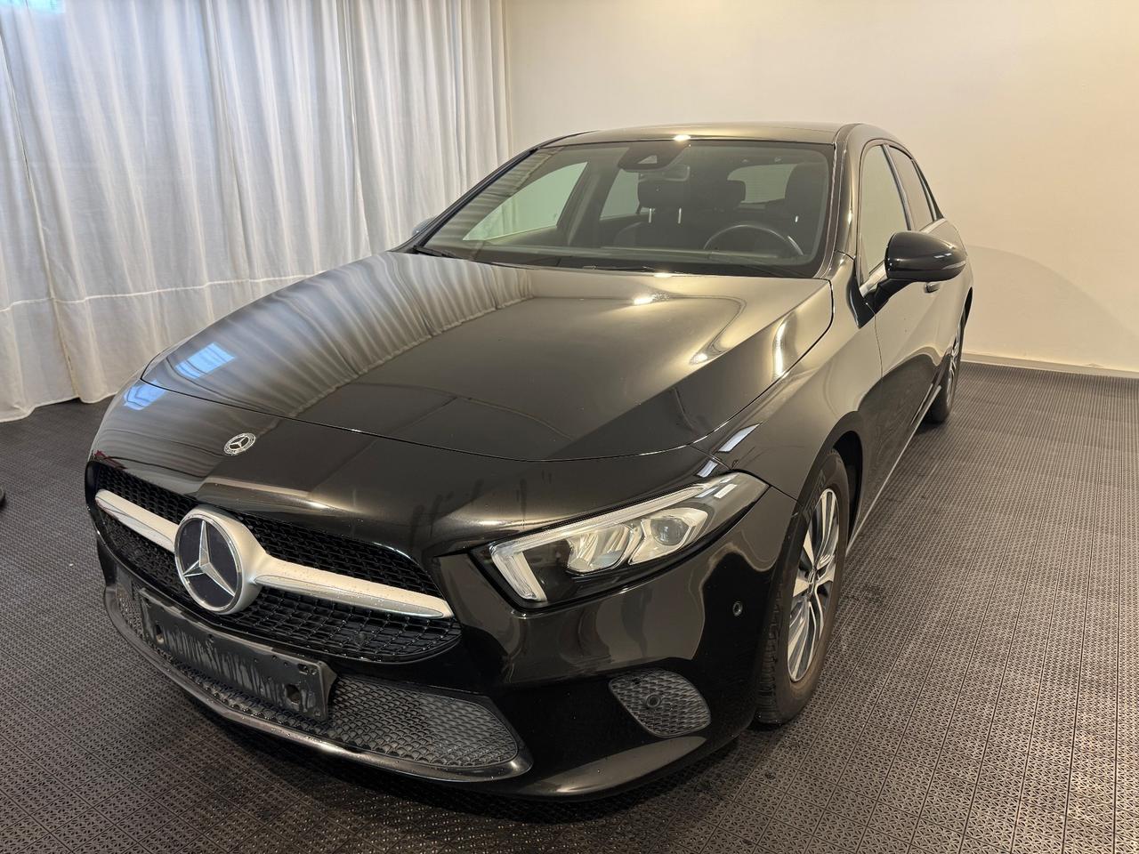 Mercedes-benz A 180 d Automatica TETTO - LED - 1 PROPRIETARIO