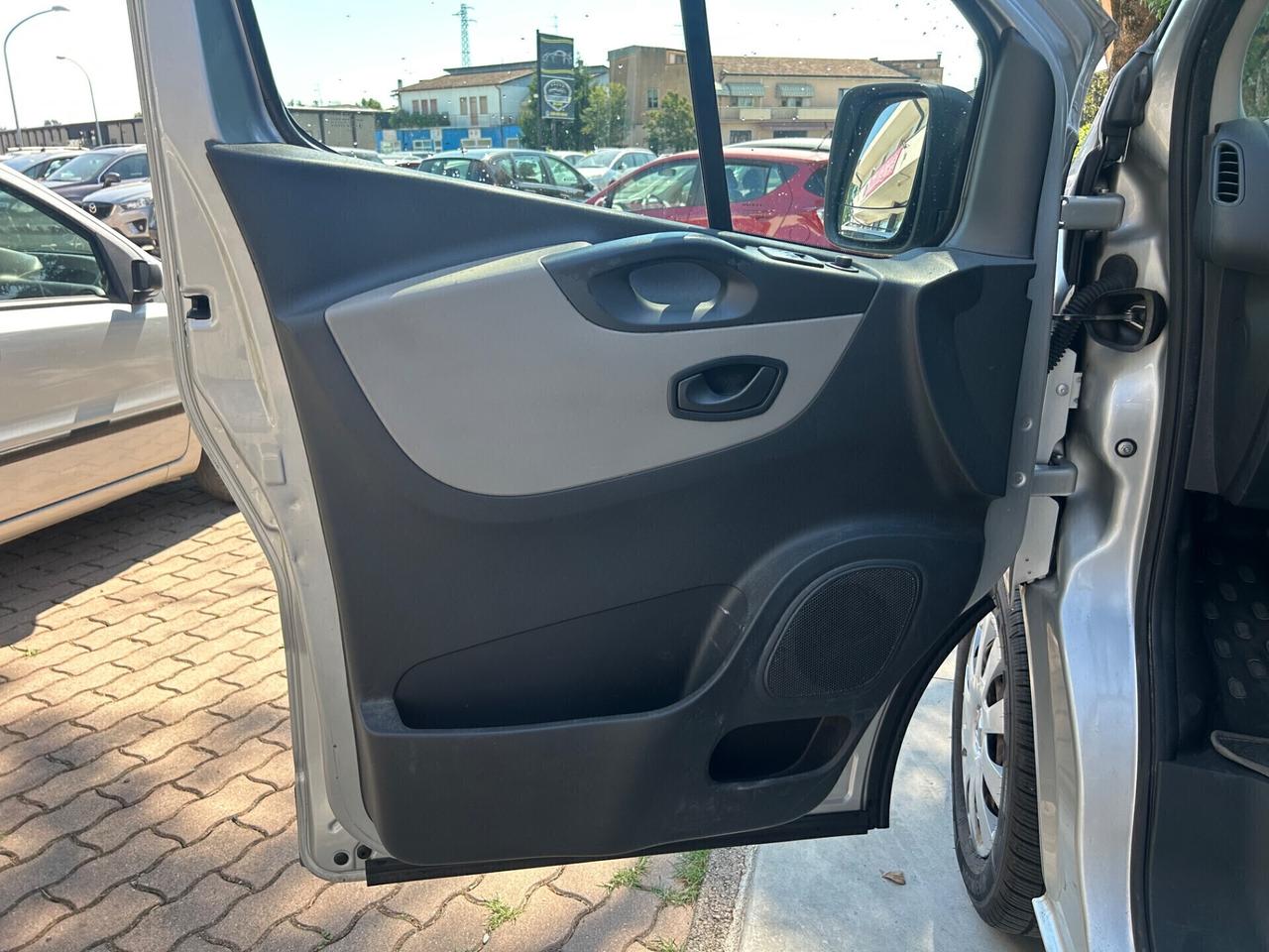 Renault Trafic T29 1.6 dCi 125CV S&S PC-TN Intens Heavy.