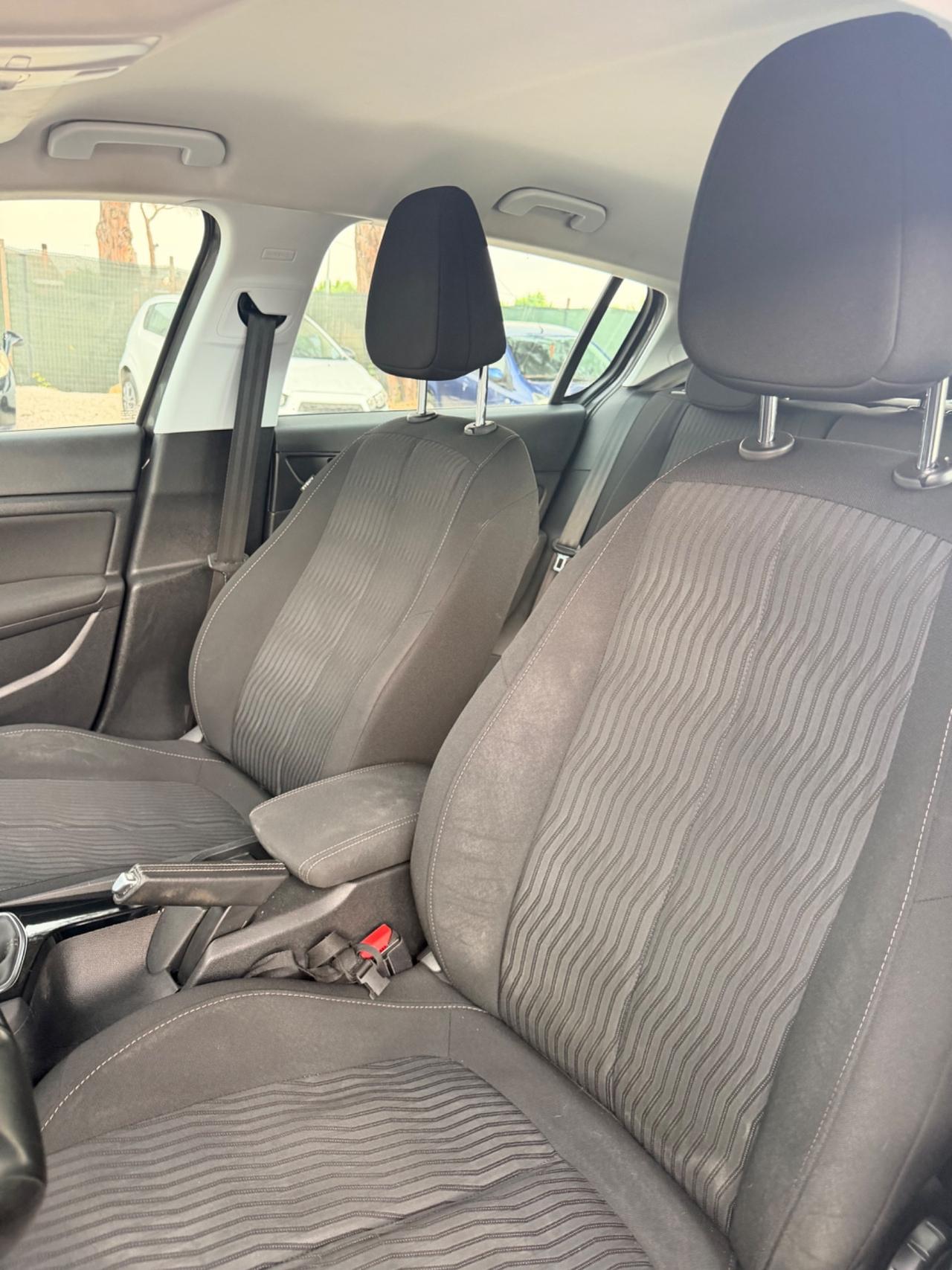 Peugeot 308 BlueHDi 120 S&S Business