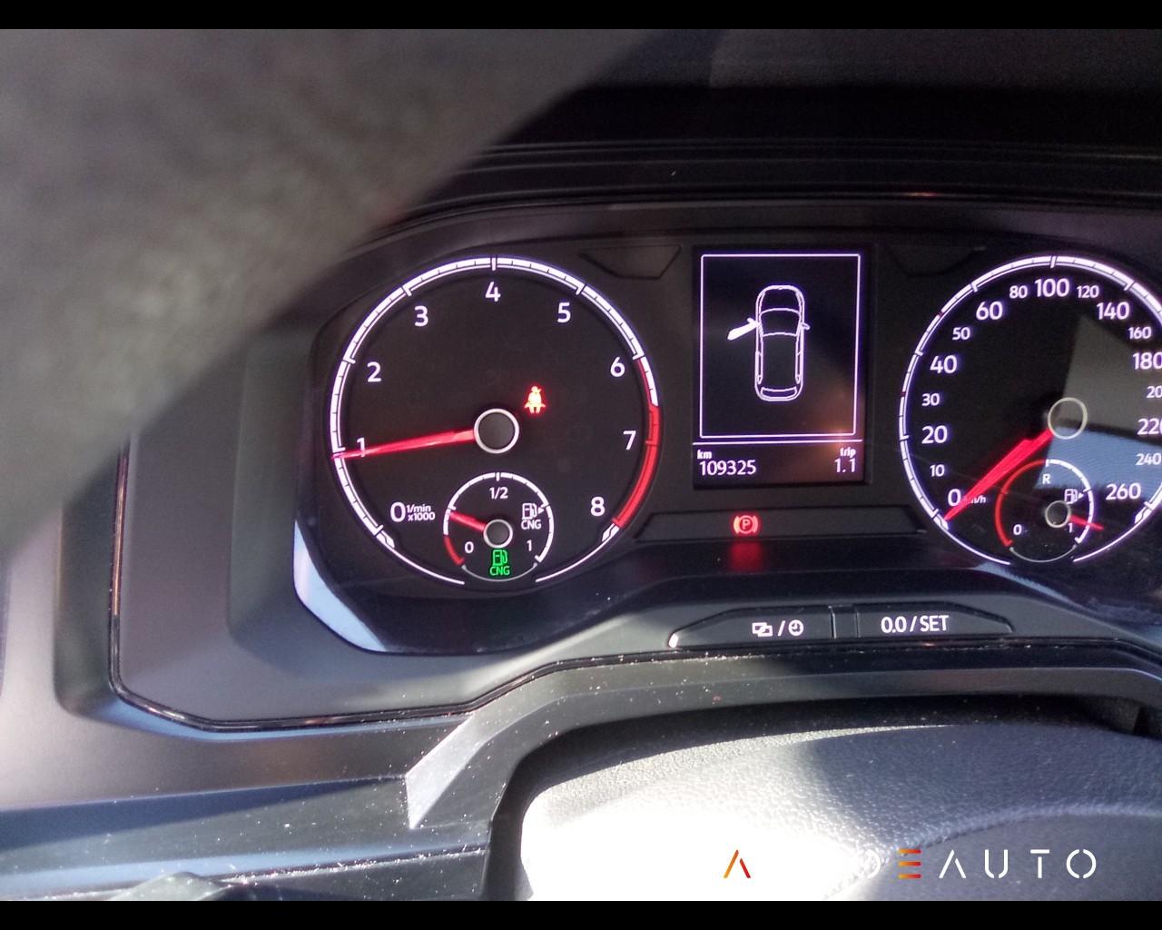 VOLKSWAGEN Polo VI 2017 - Polo 5p 1.0 tgi Trendline 90cv my19