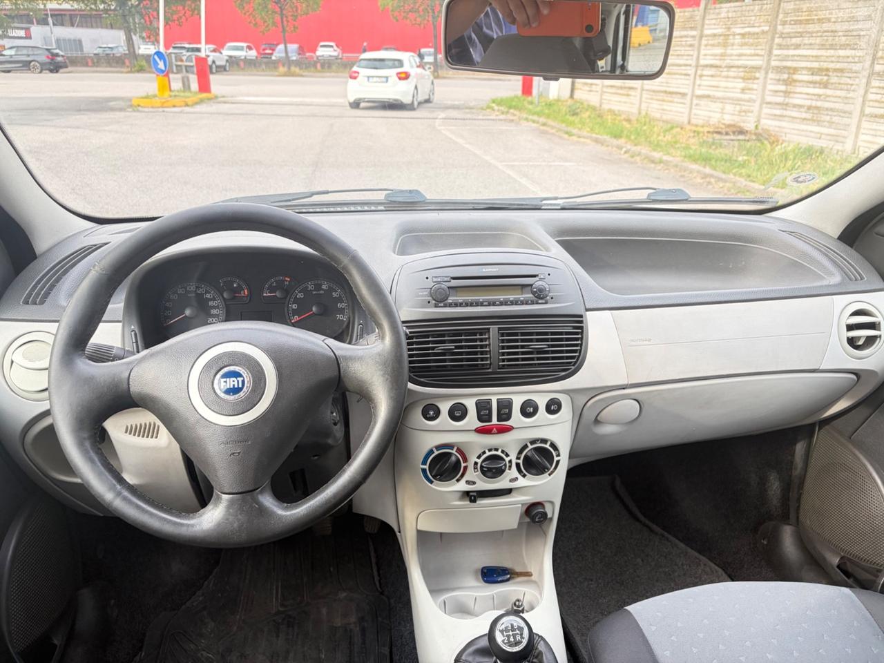 Fiat Punto 1.2i cat 5 porte Feel Neopatentati