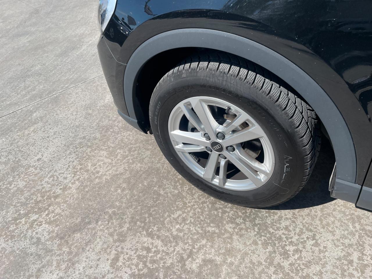 Audi Q3 35 TDI S tronic Business