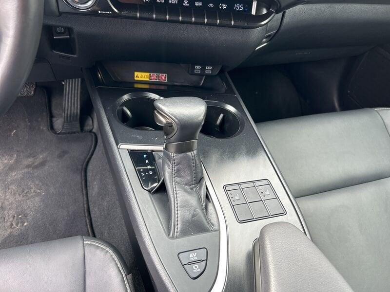 Lexus UX UX Hybrid Design IVA ESPOSTA COMPRESA