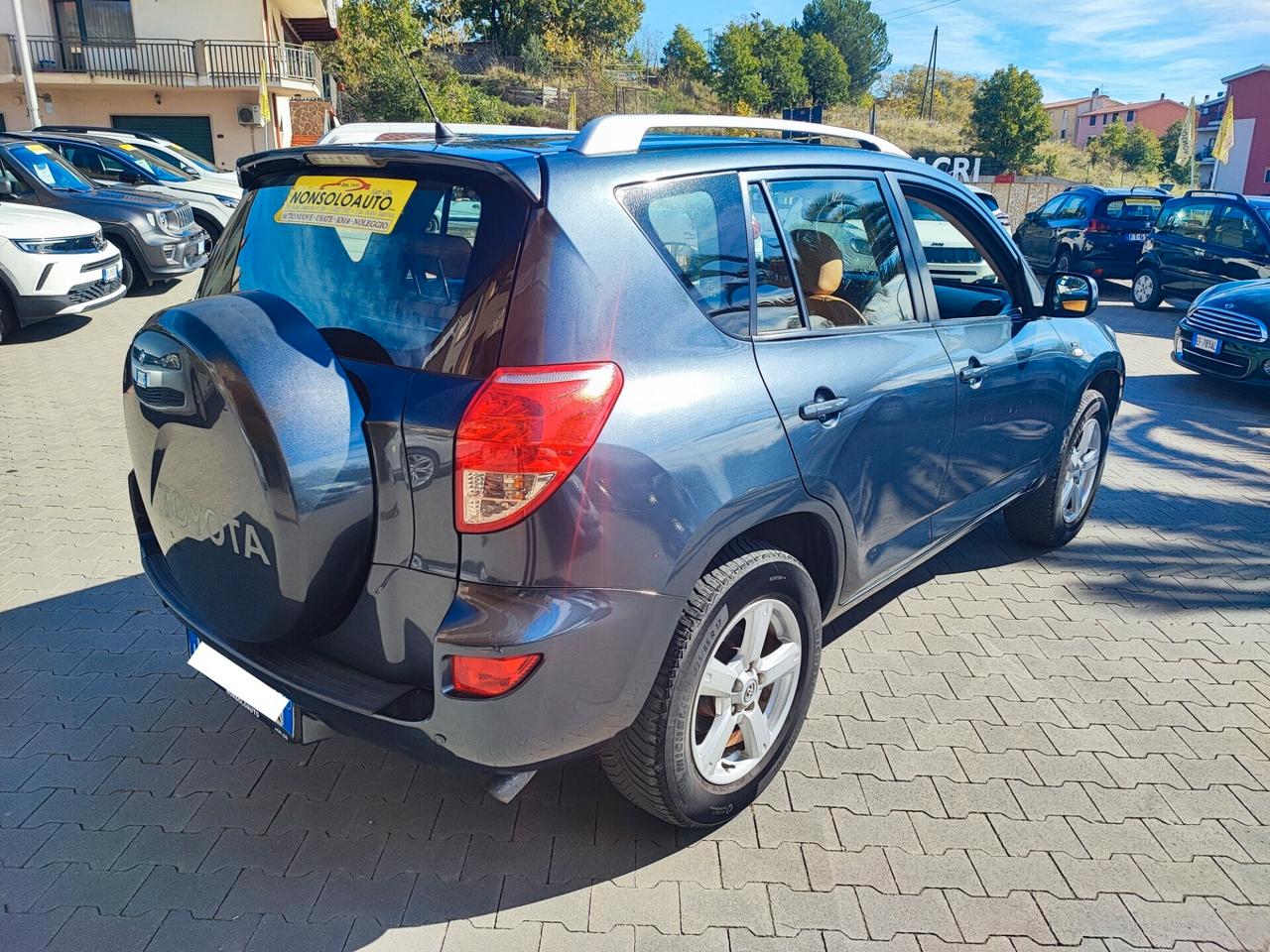 Toyota RAV4 2.2 D-4D 136CV Luxury- GancioTraino