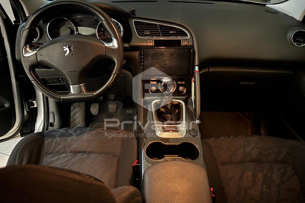 PEUGEOT 3008 1.6 HDi 115CV Style