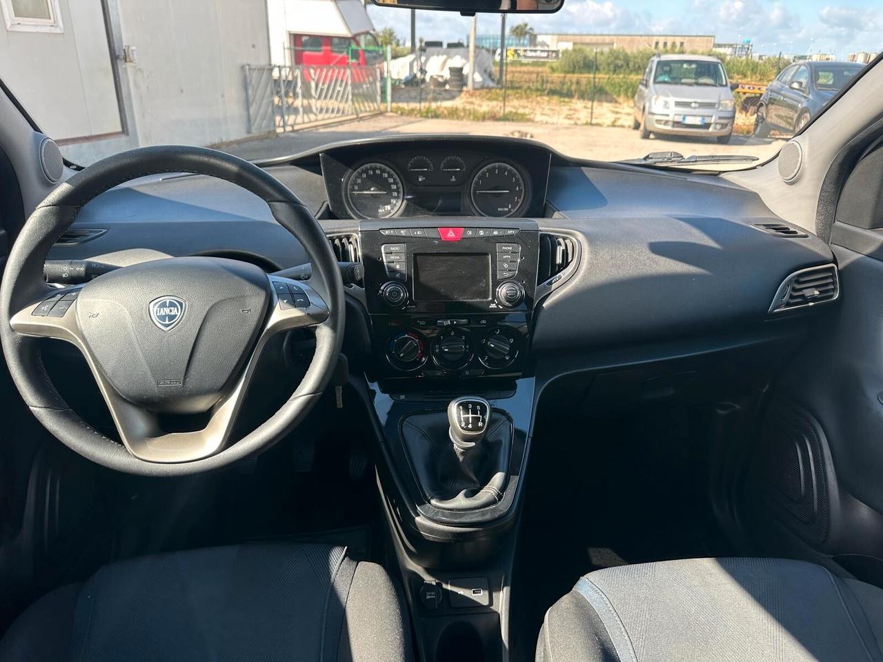 Lancia New Ypsilon 1.2 Benzina