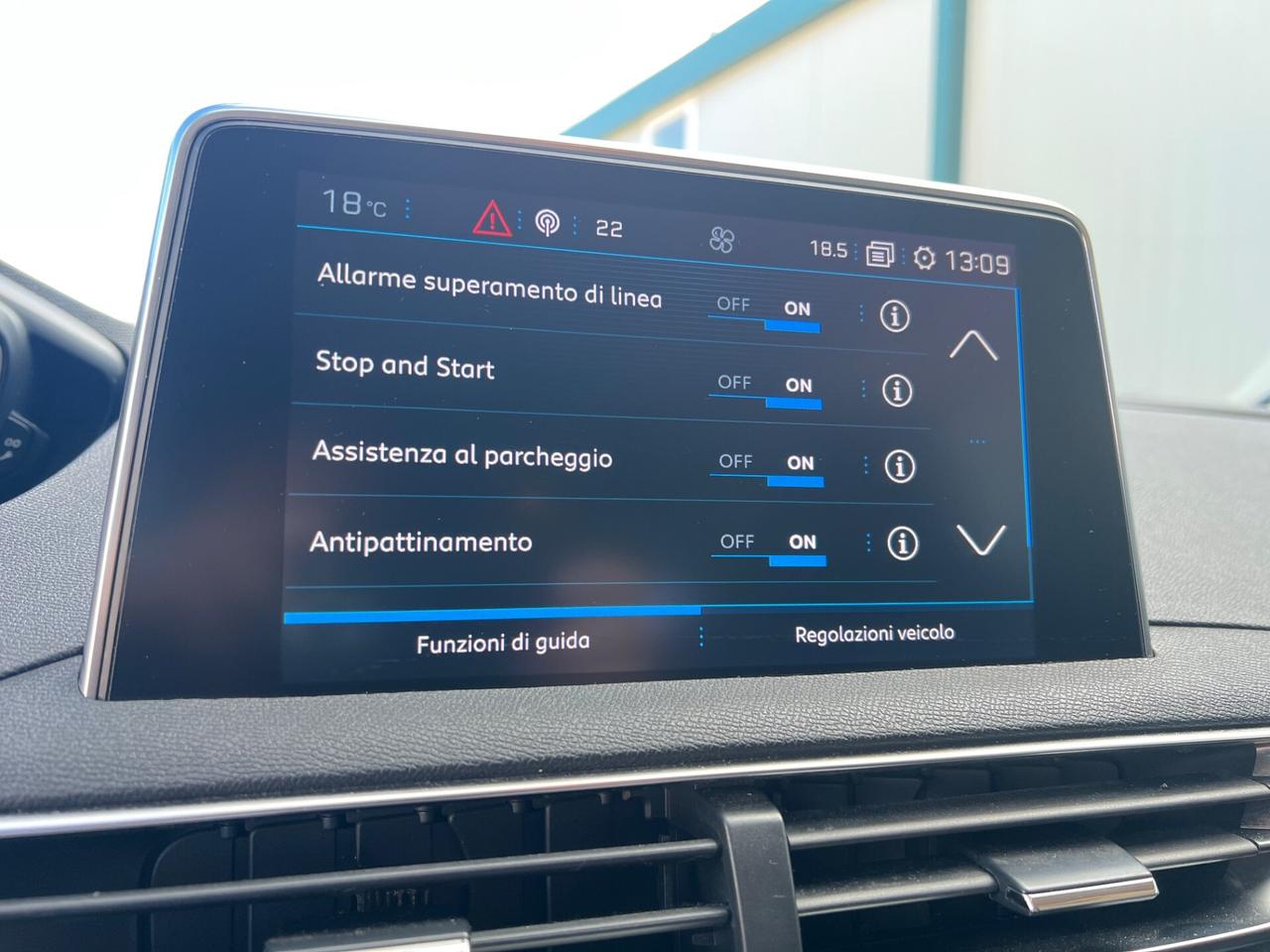 Peugeot 3008 1.5 BlueHDi 130 EAT8