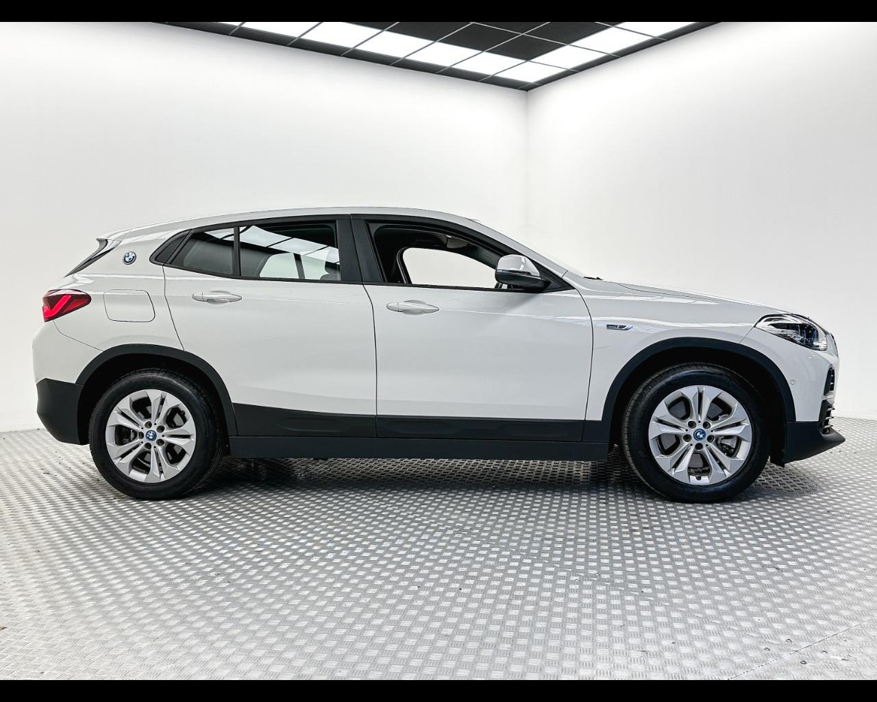 BMW X2 (F39) - X2 xDrive25e Business-X