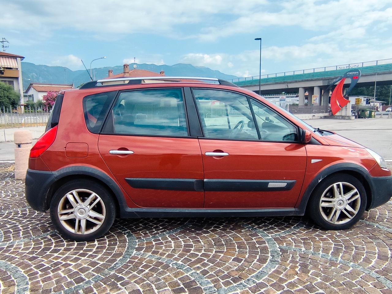 Renault Scenic Scénic 1.9 dCi/130CV Serie Speciale Exception