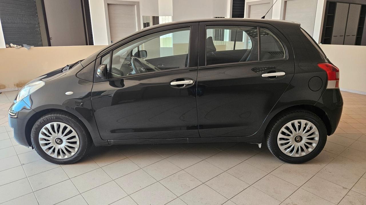Toyota Yaris 1.4 D-4D DPF 5 porte Sol