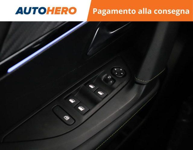 PEUGEOT 2008 Hybrid 136 e-DCS6 GT
