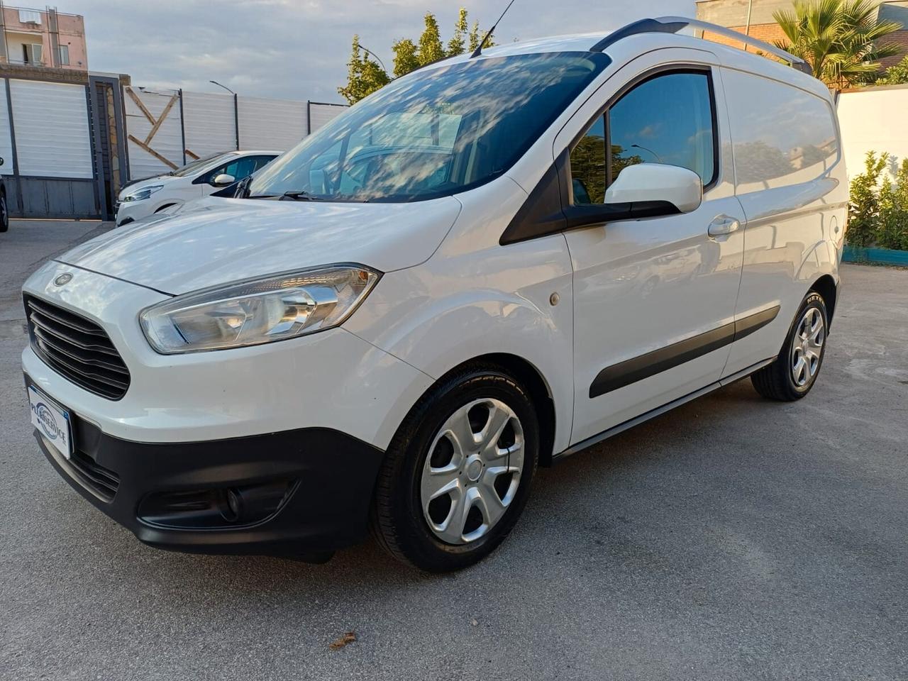 Ford Transit Courier 1.5 TDCi PERFETTO - 2019