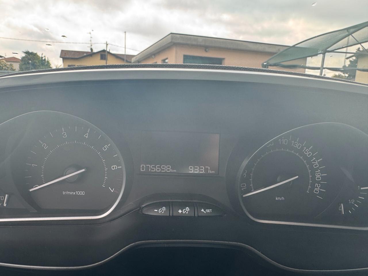 Peugeot 208 PureTech 82 5 porte Access