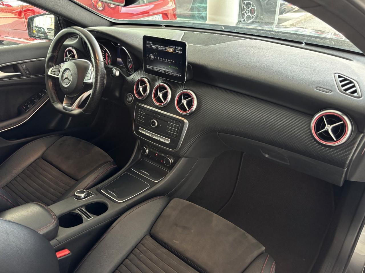 Mercedes A 180 d Aut. Premium AMG Tetto Apribile Night Pack