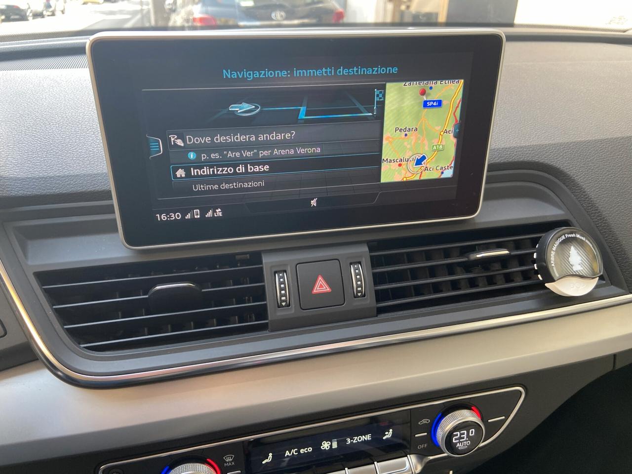 Audi Q5 2.0 TDI quattro S tronic Business
