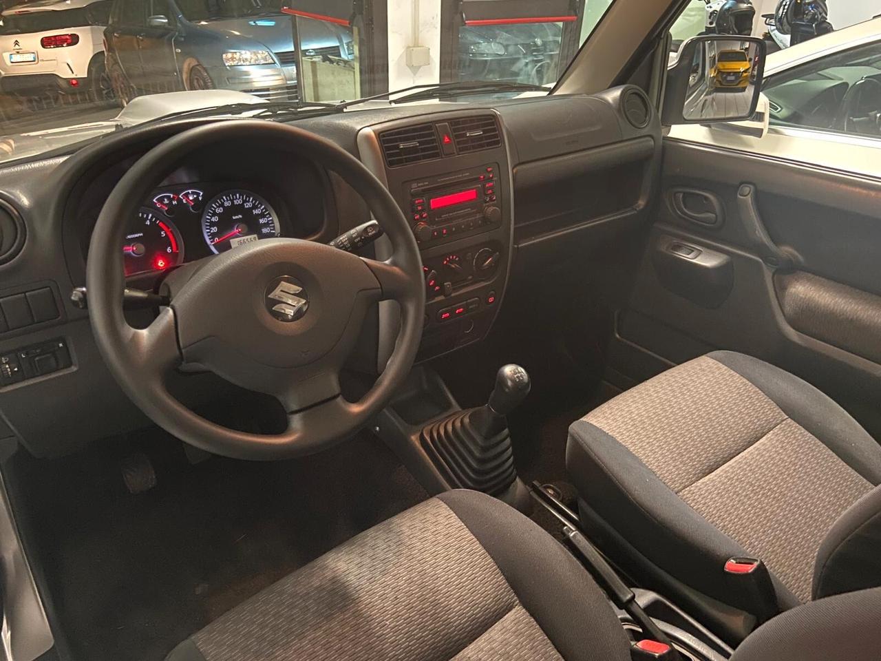 Suzuki Jimny 1.5 DDiS cat 4WD JLX