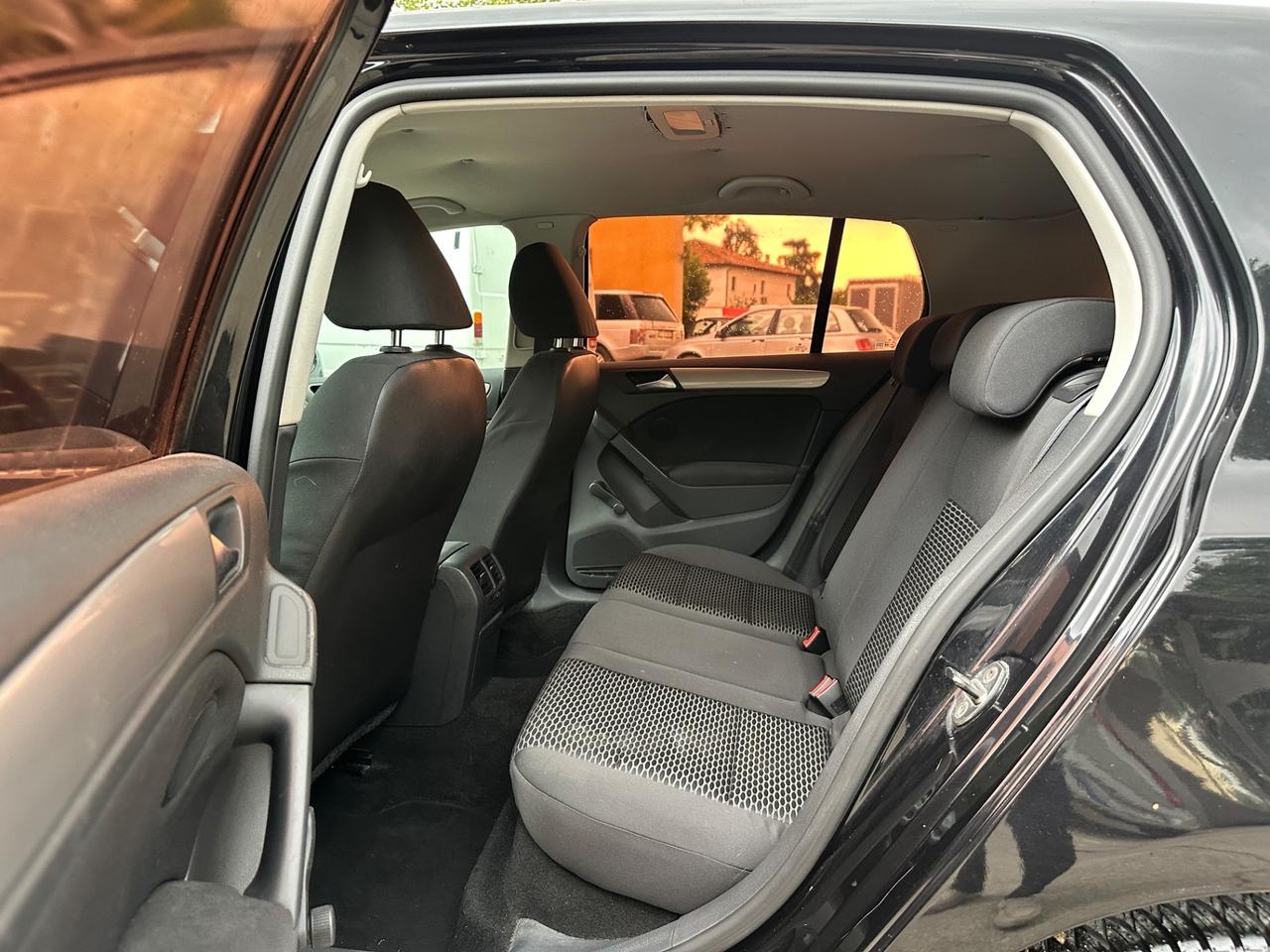 Volkswagen Golf 1.6 TDI DPF 5p. Highline soli 150mila km