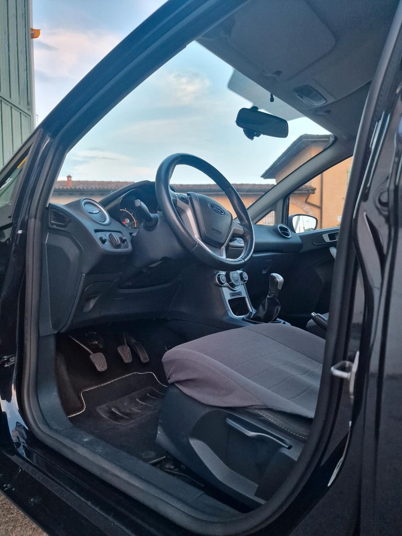 Ford Fiesta 1.4 5 porte Bz.- GPL