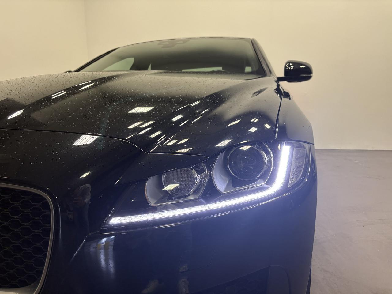 JAGUAR XF 2.0D AWD AUTO R- SPORT