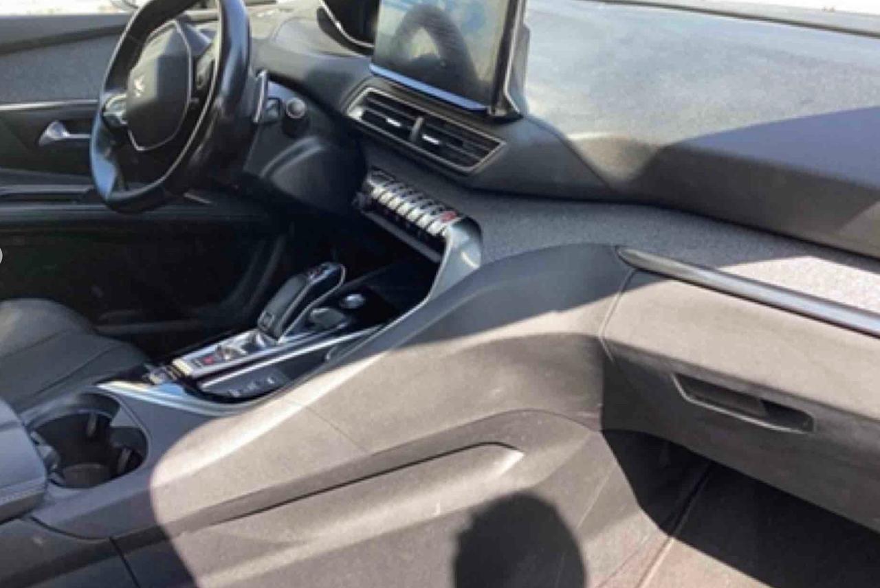 Peugeot 5008 BlueHDi 130 S&S EAT8 Allure