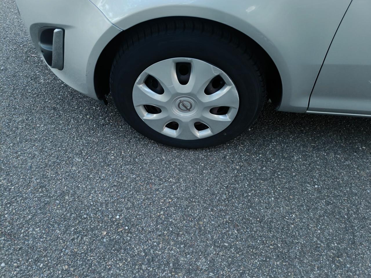 Opel Corsa 1.2 3 porte 2013 SOLAMENTE 49.000 KM