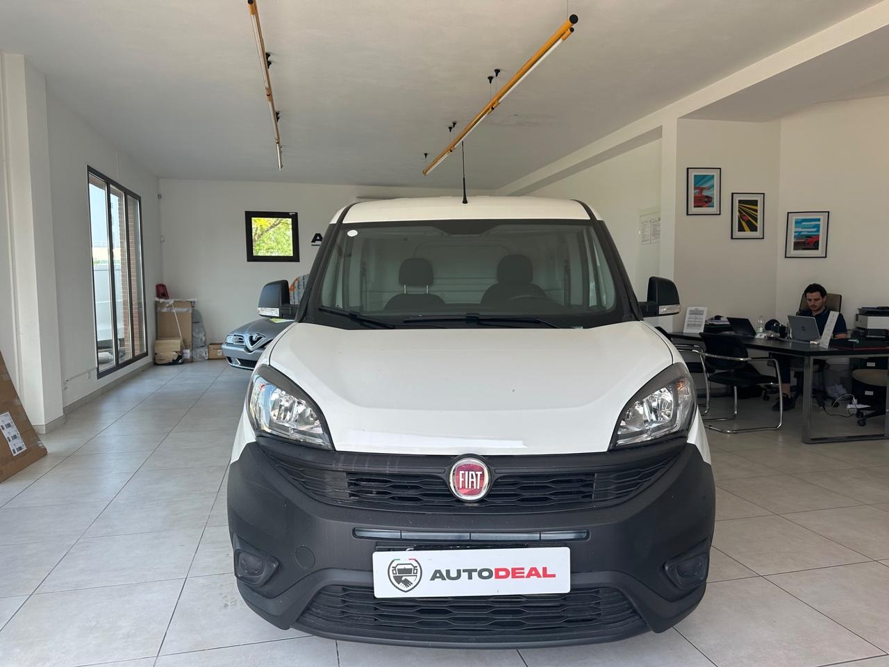 DOBLÒ CARGO MAXI 105cv PASSO LUNGO 3 POSTI