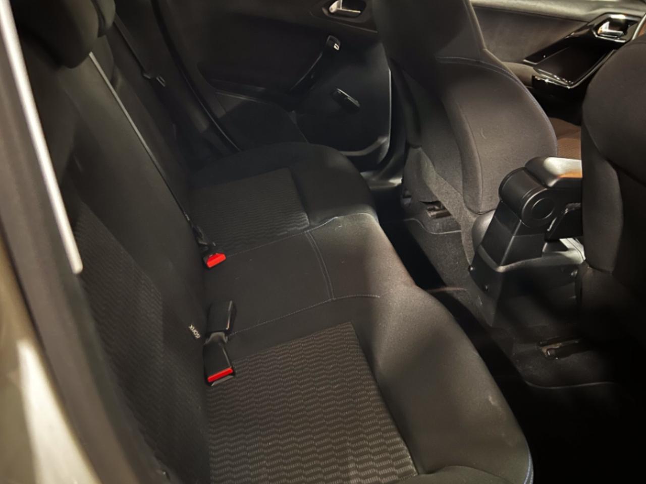 Peugeot 208 PureTech 82 Stop&Start 5 porte Signature Ok Neopatentati Perfetta