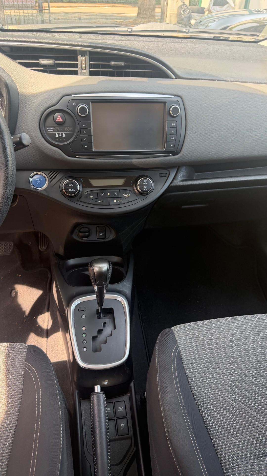 Toyota Yaris 1.5 Hybrid 5 porte Cool