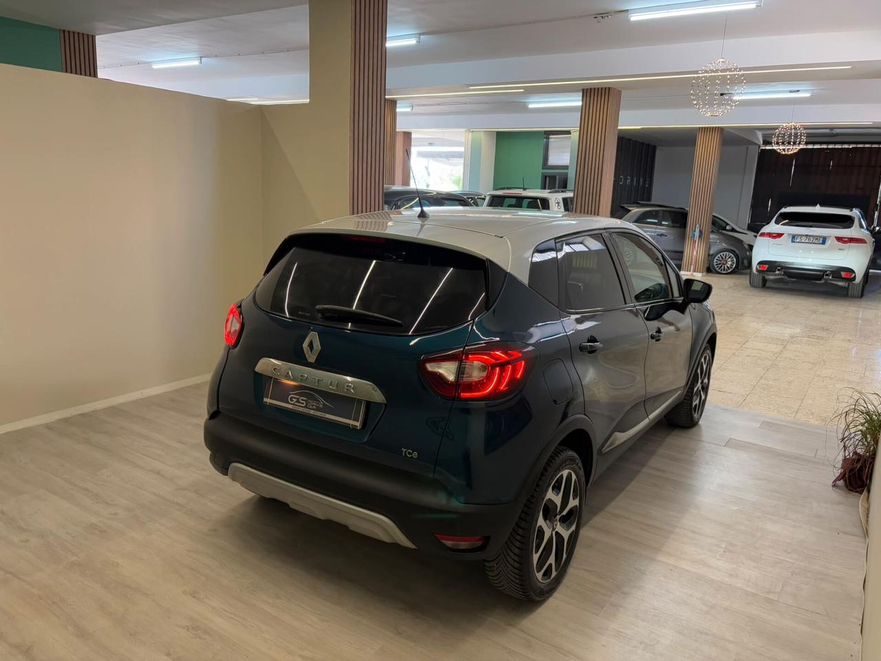 Renault Captur 900cc TCe 90 CV R-Link full LED