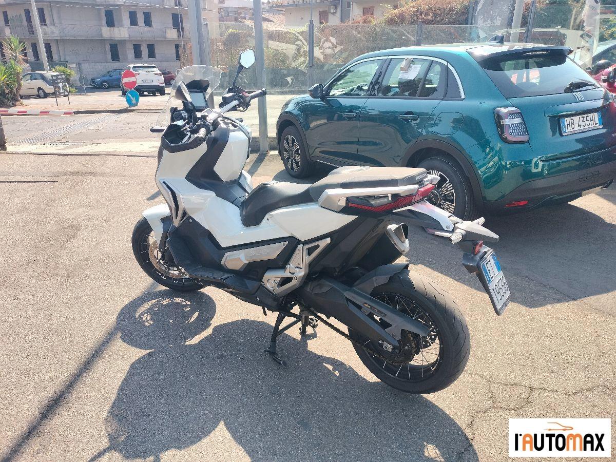 Honda - X-ADV 750 DCT Abs