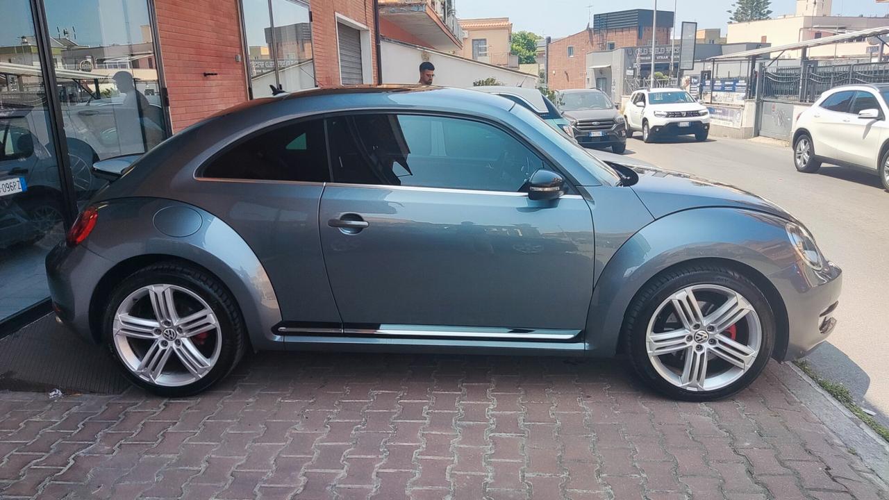 Volkswagen Maggiolino 2.0 TSI DSG Sport