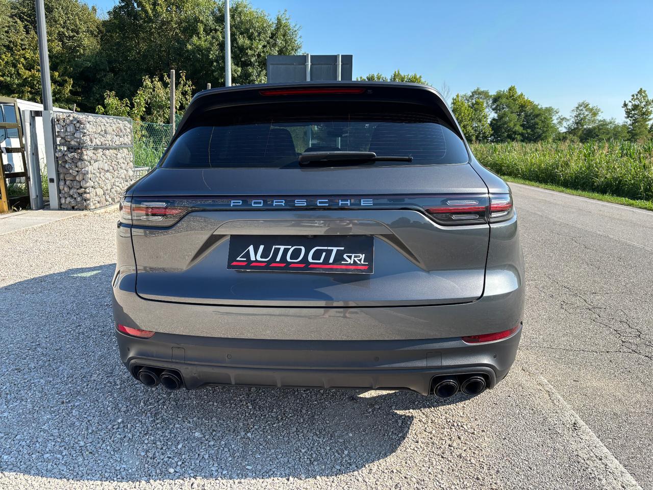 Porsche Cayenne 3.0 V6 E-Hybrid Platinum Edition