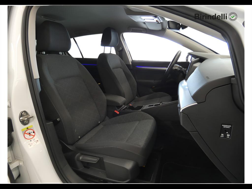 VOLKSWAGEN Golf 8ª serie - Golf 1.0 eTSI EVO DSG Life